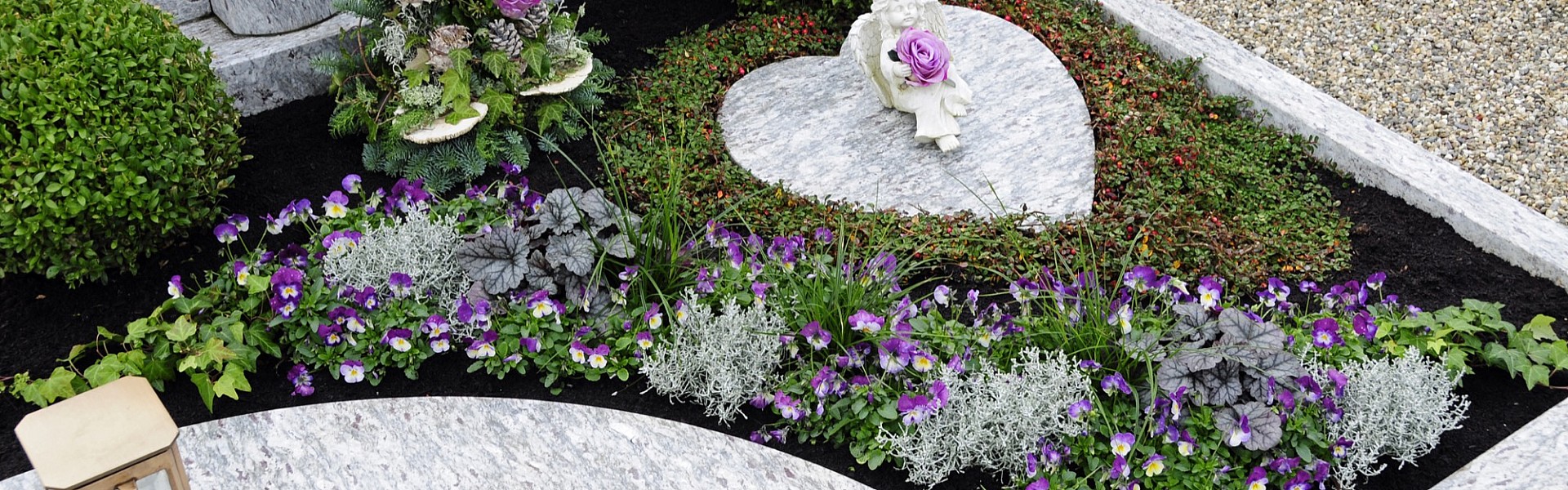 Symbolfoto Blumen Bremkens - Grabbeplanzung - Grabfloristik